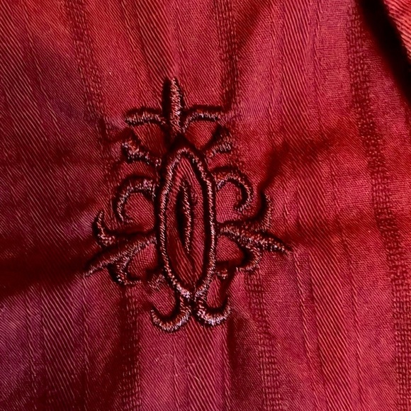 Guess Men’s Size Medium Shirt with Embroidered Details - Picture 6 of 10